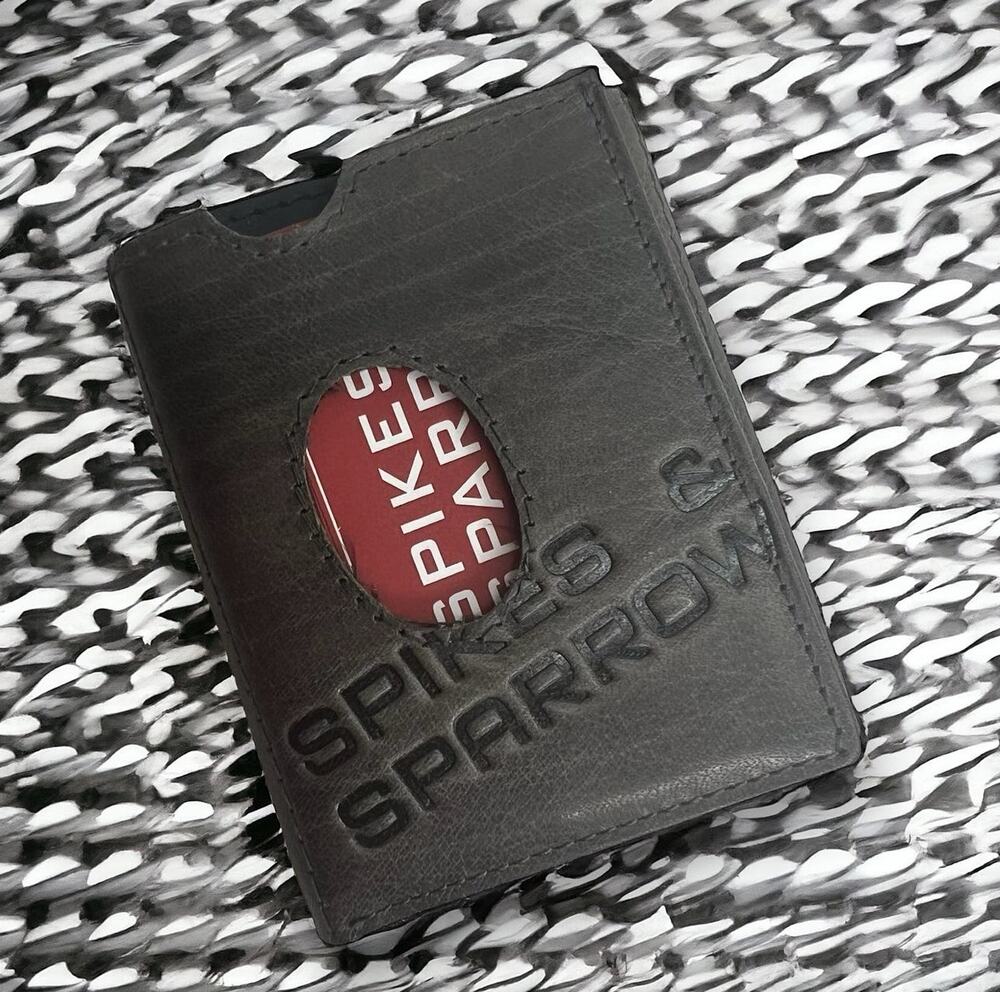 Spikes and Sparrow Austin Retro Gray Leather Snap Trifold Wallet RFID Protected